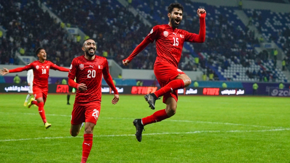 منتخب البحرين يبدأ مشوار المحافظة على اللقب ويُسقط منتخب الإمارات في كأس الخليج العربي
